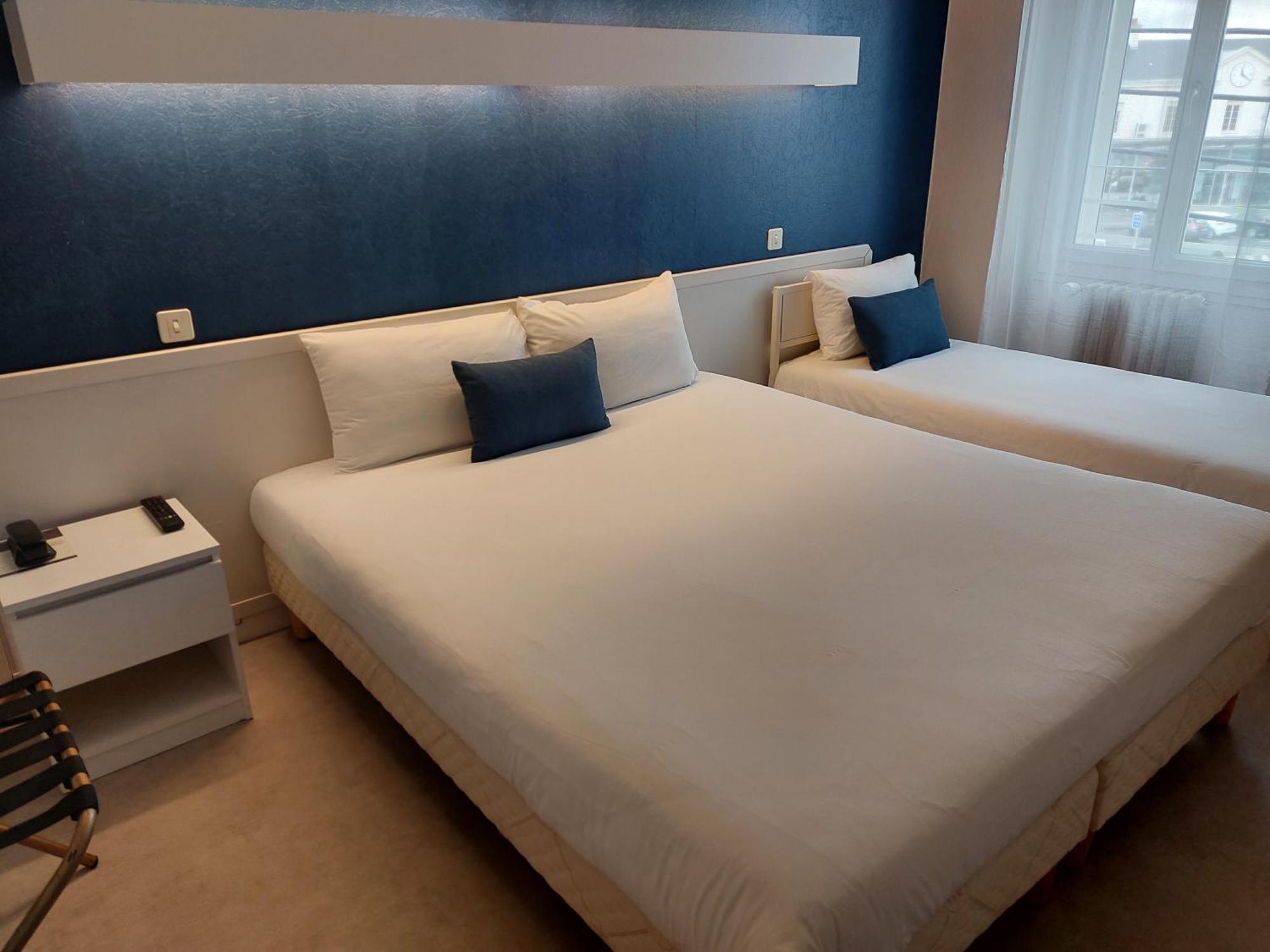 Cit'Hotel L'Europe - Cholet Gare Esterno foto