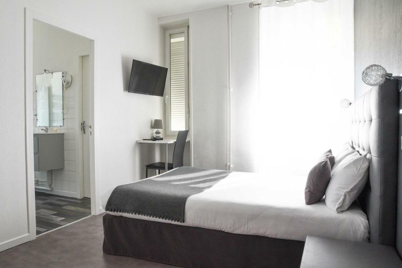 Cit'Hotel L'Europe - Cholet Gare Esterno foto